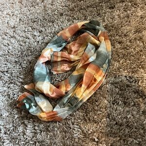 Like new silky scarf